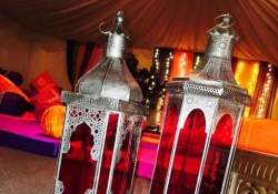 Mendhi Nights - Large Lanterns andMoroccan Beds