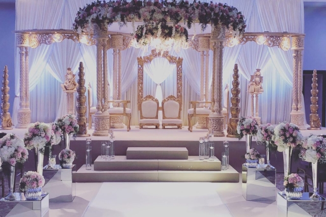 shagun-weddings-white-amara-mandap-stairs